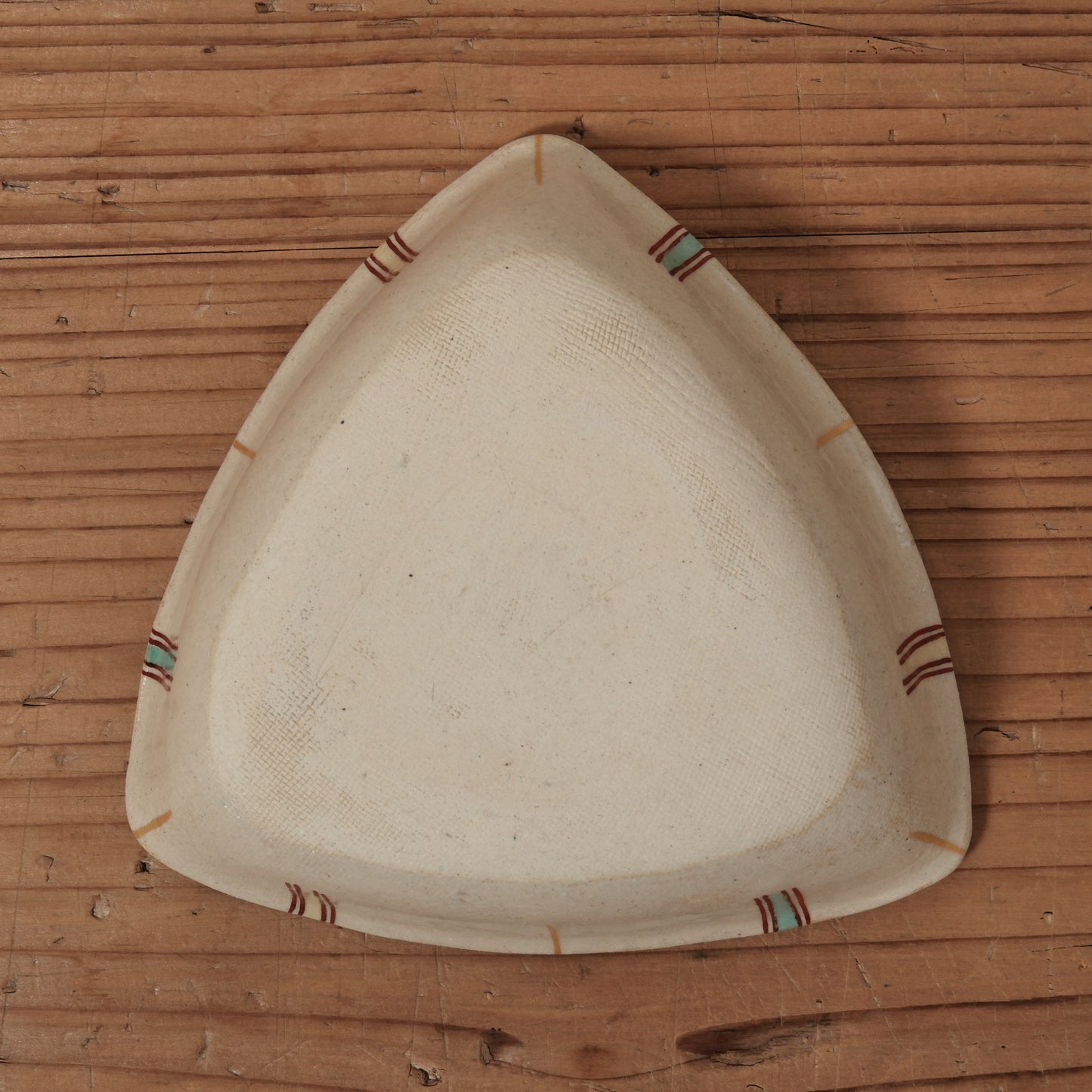 [ 加藤 喜道 ] 絵付け △小鉢 幅約12.8cm  赤絵・金彩 G