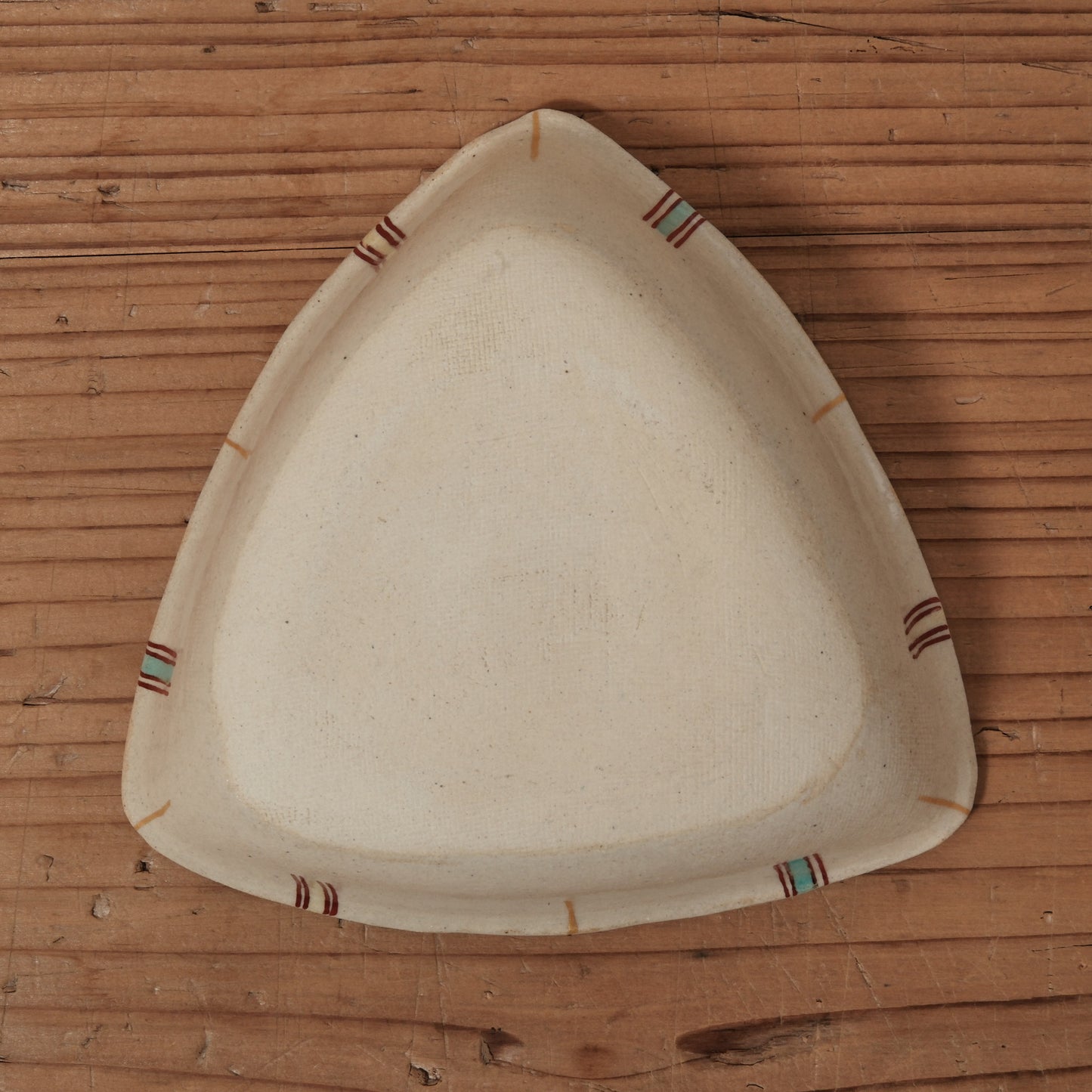 [ 加藤 喜道 ] 絵付け △小鉢 幅約12.8cm  赤絵・金彩 H