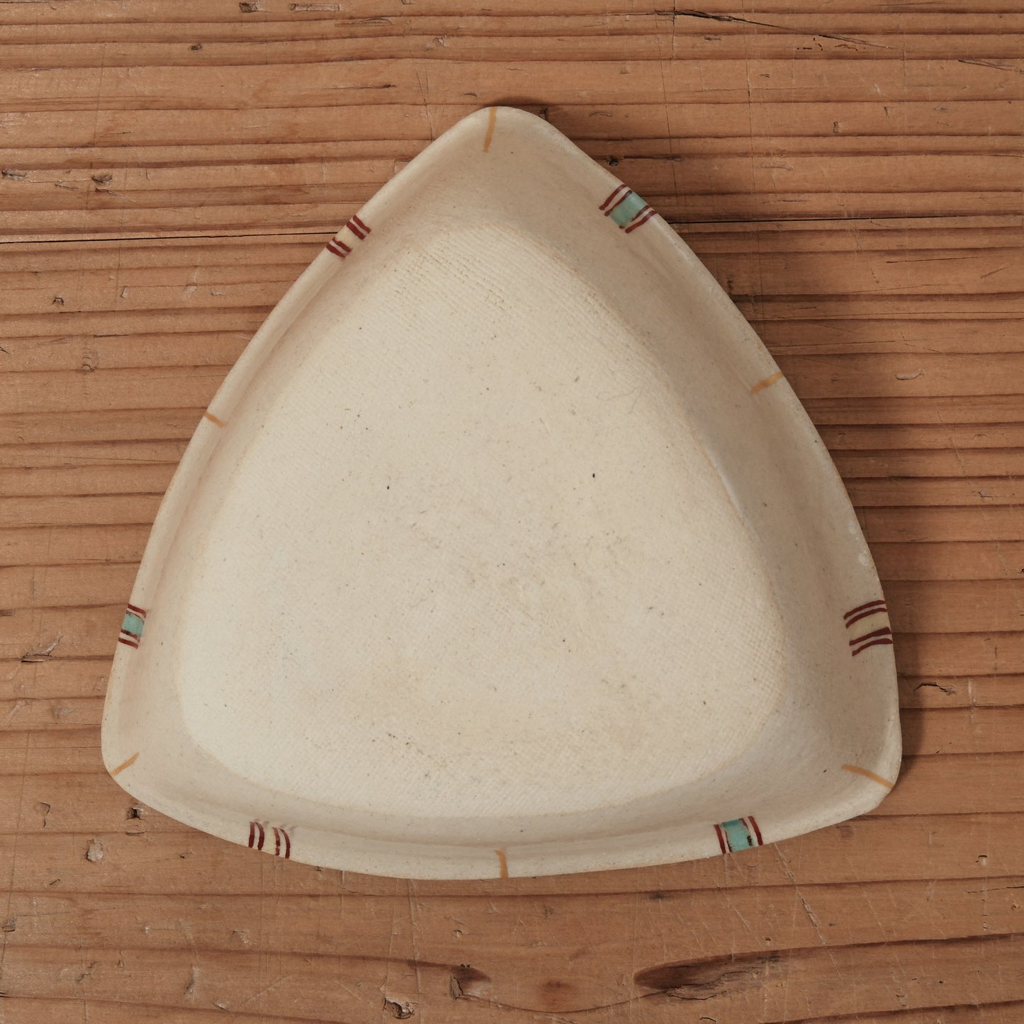 [ 加藤 喜道 ] 絵付け △小鉢 幅約12.8cm  赤絵・金彩 I
