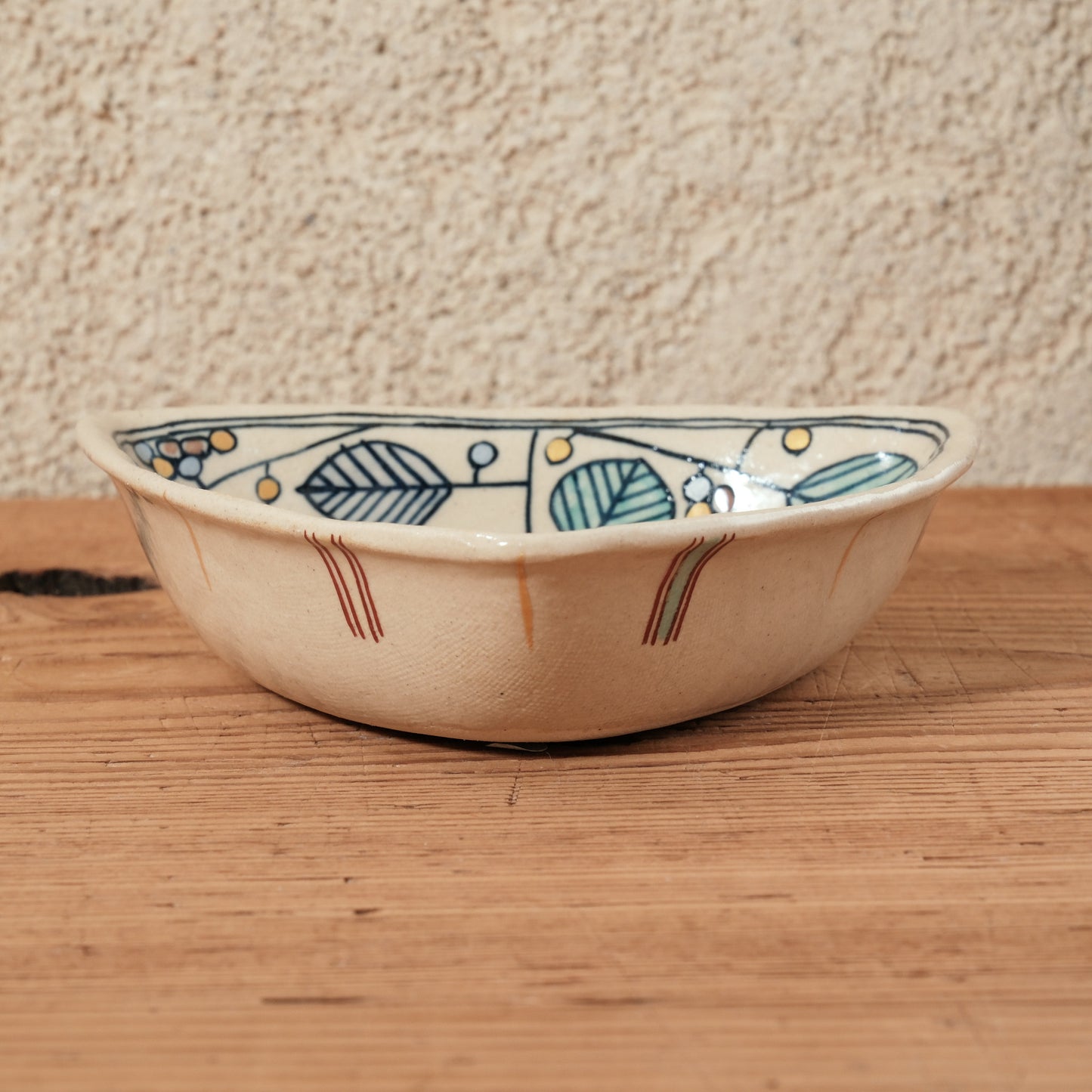 [ 加藤 喜道 ] 絵付け △小鉢 幅約12.8cm  赤絵・金彩 J