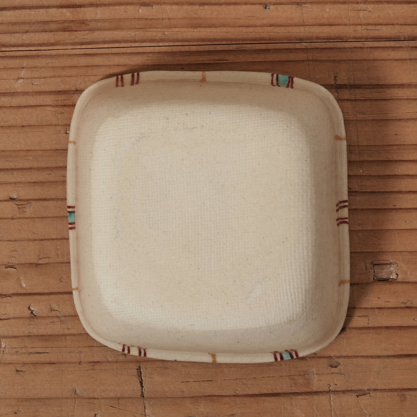 [ 加藤 喜道 ] 絵付け □小鉢 幅約8cm 赤絵・金彩 A