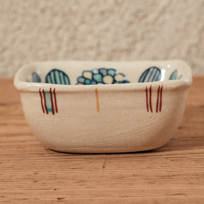 [ 加藤 喜道 ] 絵付け □小鉢 幅約8cm 赤絵・金彩 B