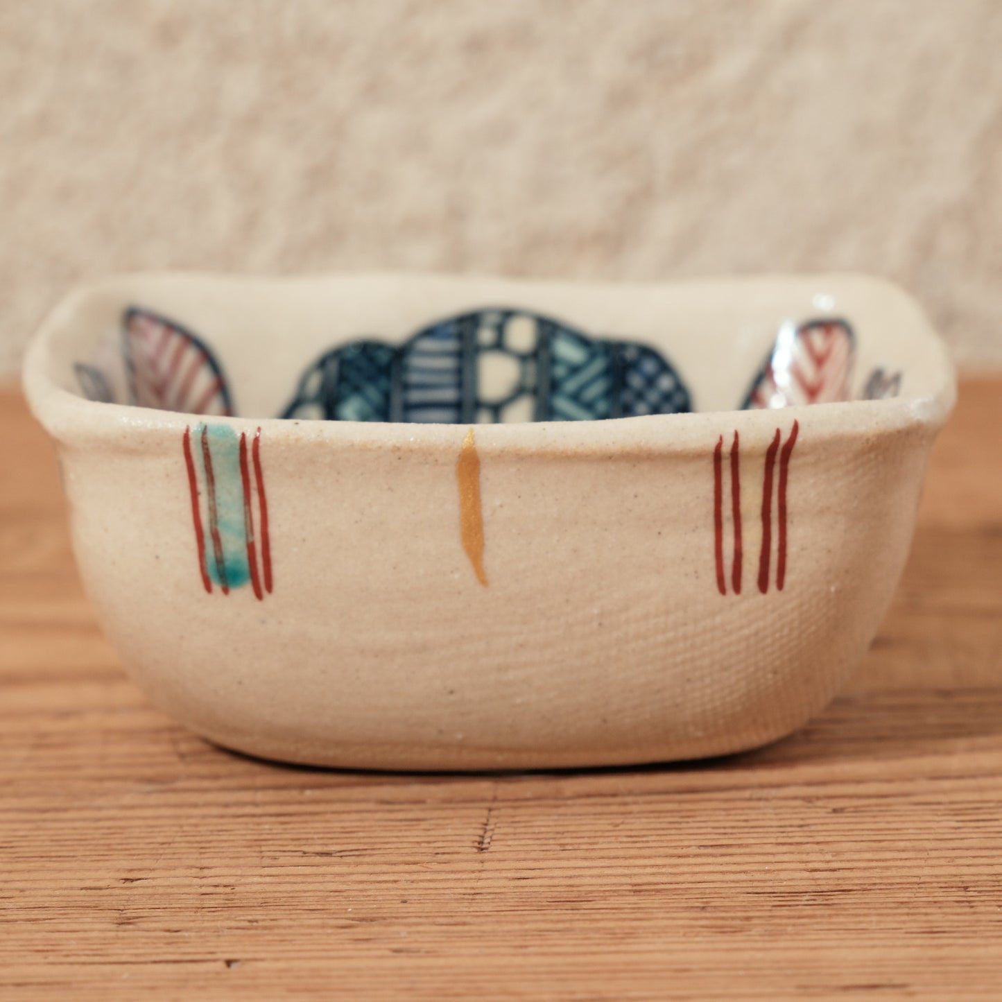 [ 加藤 喜道 ] 絵付け □小鉢 幅約8cm 赤絵・金彩 D