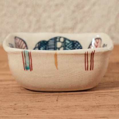 [ 加藤 喜道 ] 絵付け □小鉢 幅約8cm 赤絵・金彩 D