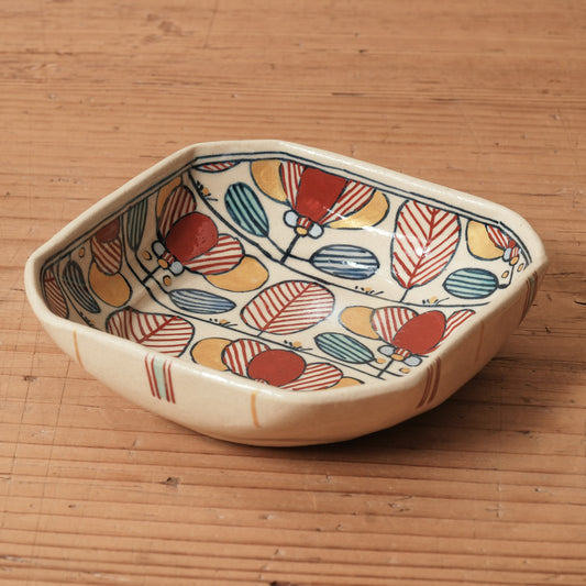 [ 加藤 喜道 ] 絵付け □小鉢 幅約11cm 赤絵・金彩 A