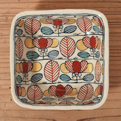 [ 加藤 喜道 ] 絵付け □小鉢 幅約11.5cm 赤絵・金彩 B