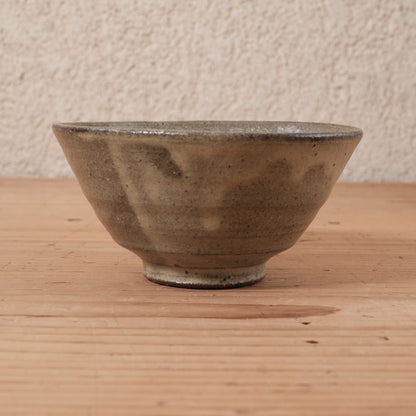 [ てしま島苑 ] 茶わん（大）   竹釉