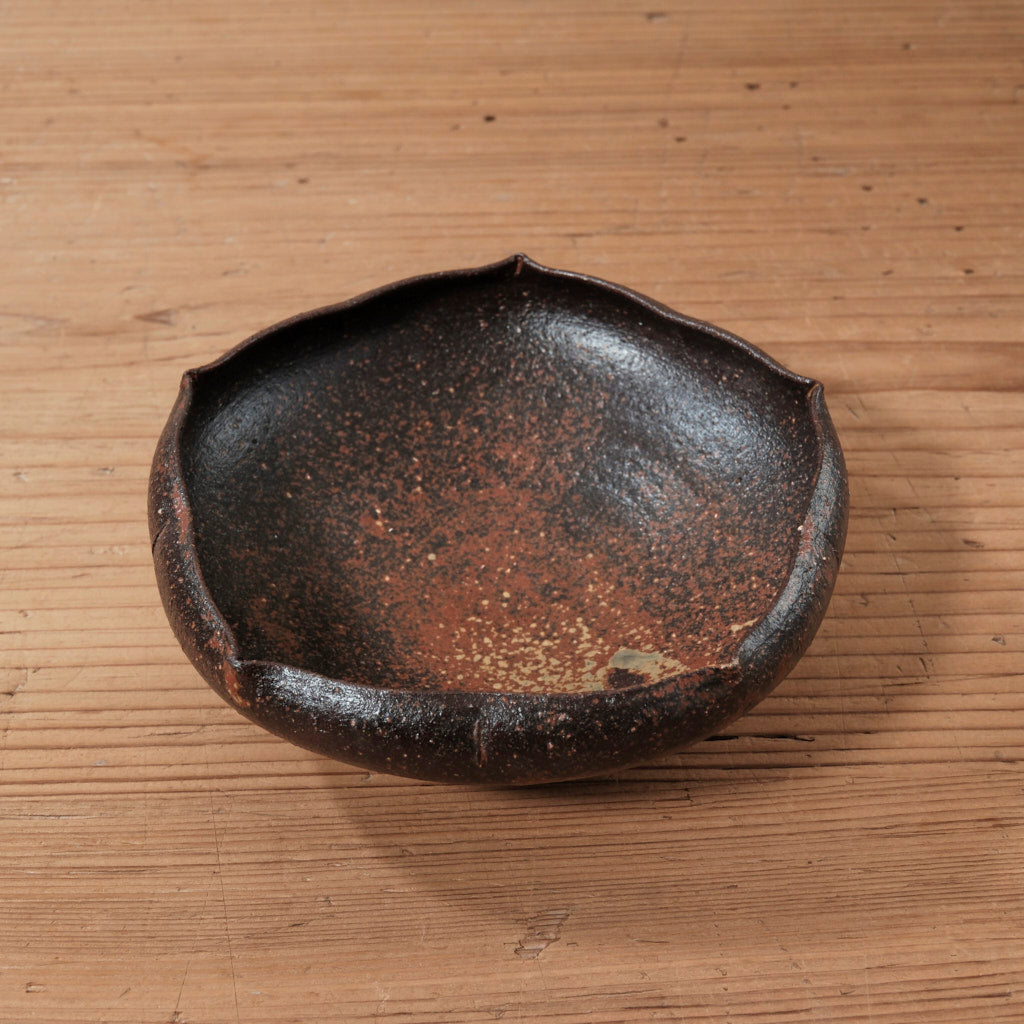 [ てしま島苑 ] 花ドラ鉢  5辺 背高泡立草釉