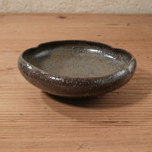 [ てしま島苑 ] 花ドラ鉢  4辺 香川本鷹唐辛子釉