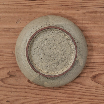 [ てしま島苑 ] 丸平皿 とびかんな 竹釉