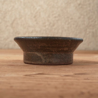 [ てしま島苑 ] 高高台皿（小） 香川本鷹唐辛子釉