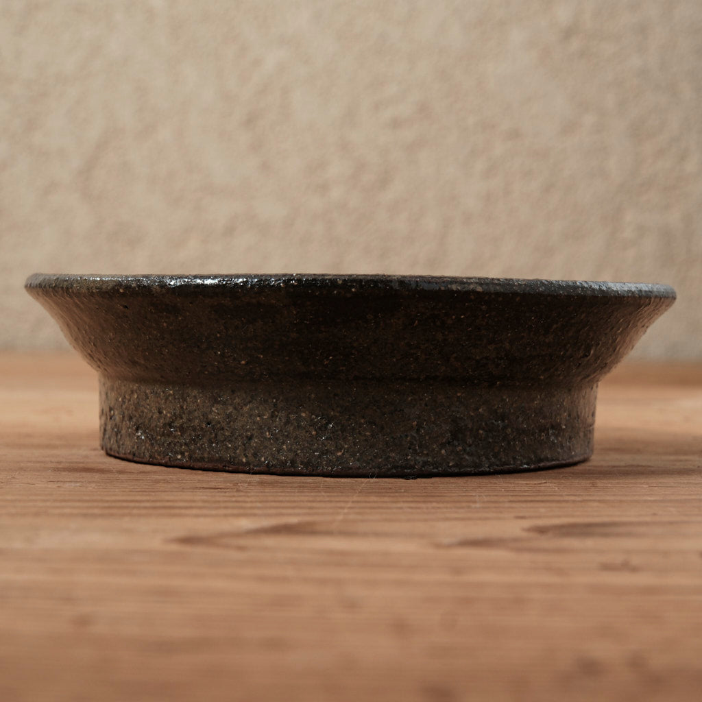 [ てしま島苑 ] 高高台皿（中） 香川本鷹唐辛子釉