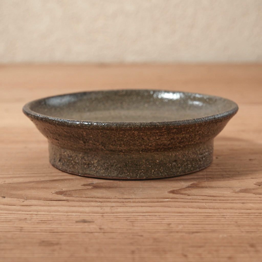 [ てしま島苑 ] 高高台皿（中） 香川本鷹唐辛子釉