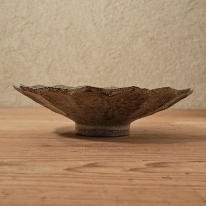 [ てしま島苑 ] 型打皿中 空豆釉