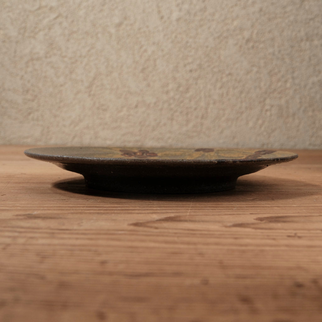[ てしま島苑 ] 絵皿「やまもも」 中 香川本鷹唐辛子釉