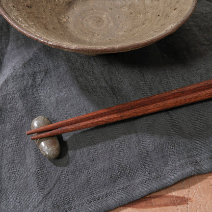 [ てしま島苑 ] 箸置き 空豆釉