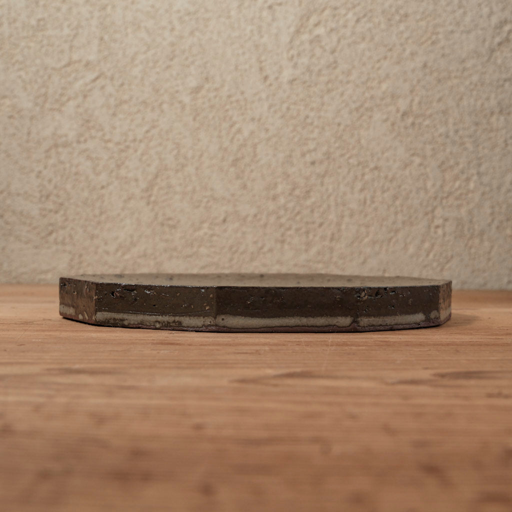 [ てしま島苑 ] 原土プレート11角-中 ひまわり釉