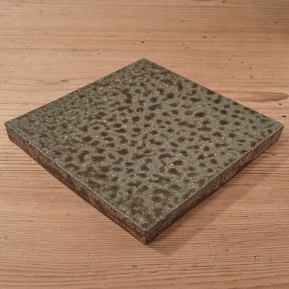 [ てしま島苑 ] 原土プレート四角‐中 空豆釉