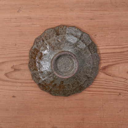 [ てしま島苑 ] 型打皿-小 空豆釉-1