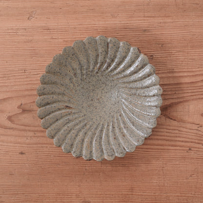 [ てしま島苑 ] 型打皿-小 本鷹唐辛子釉-1