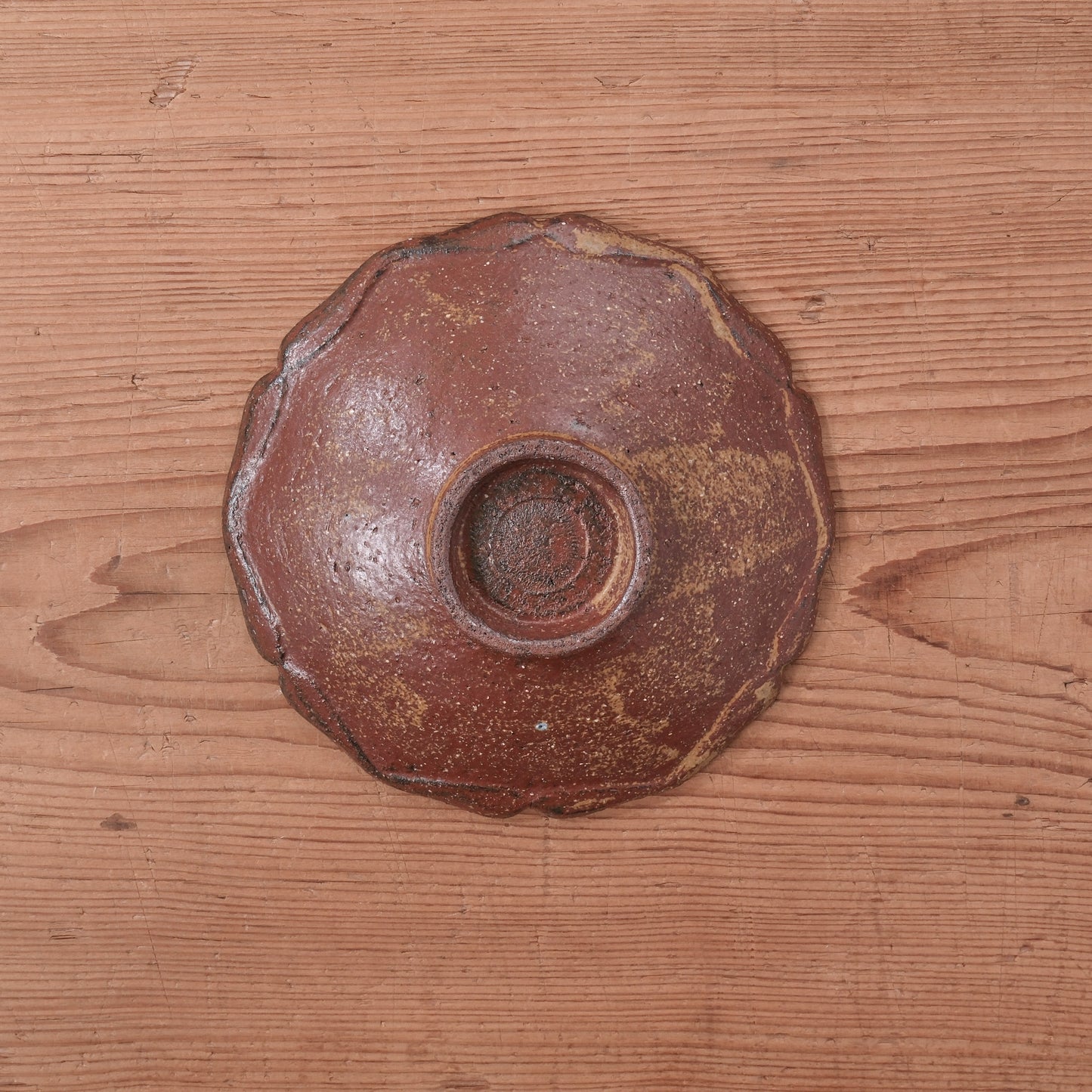 [ てしま島苑 ] 型打皿-小 背高泡立草-1