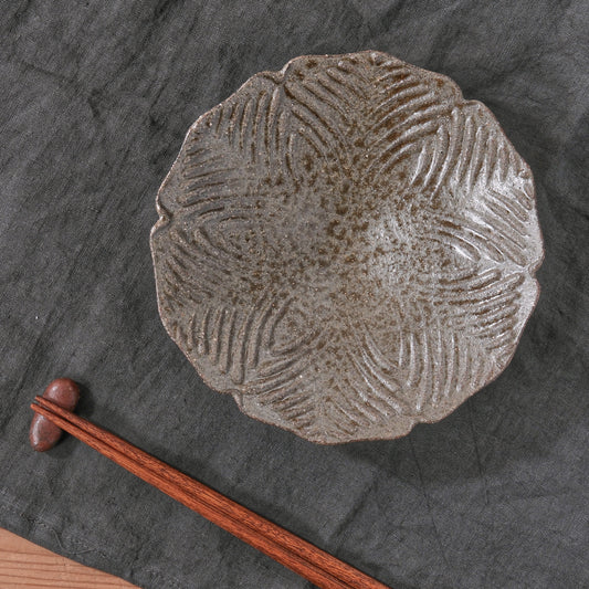 [ てしま島苑 ] 型打皿-小 背高泡立草-2