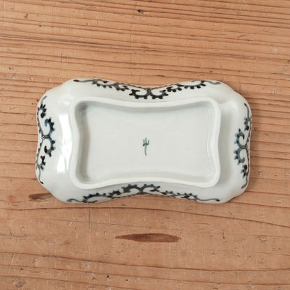 [ 柳川 謙治 ] 染付 笹文 隅切長四方皿