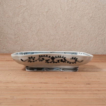 [ 柳川 謙治 ] 染付 笹文 隅切長四方皿