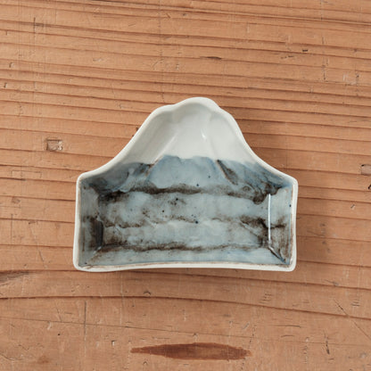 [ 柳川 謙治 ] 染付 富士山形 豆皿