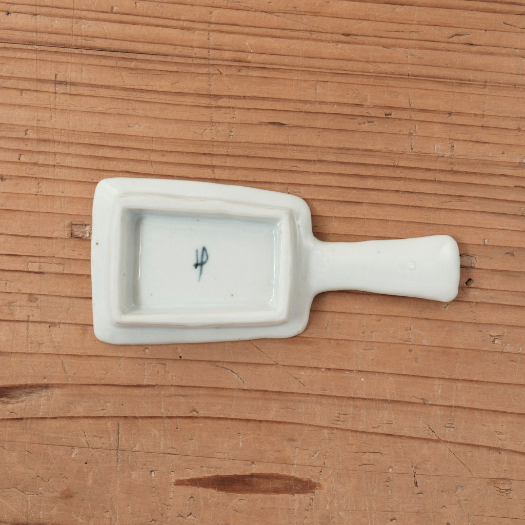 [ 柳川 謙治 ] 染付 羽子板形唐子 豆皿-01