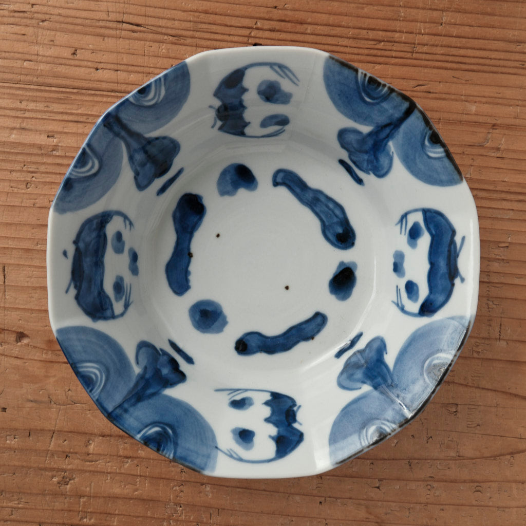 [ 柳川 謙治 ] 染付 蝙蝠（こうもり）文 6寸鉢