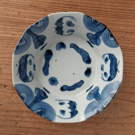 [ 柳川 謙治 ] 染付 蝙蝠（こうもり）文 6寸鉢