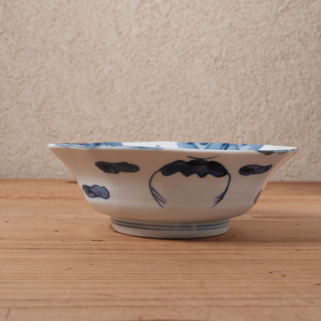 [ 柳川 謙治 ] 染付 蝙蝠（こうもり）文 6寸鉢