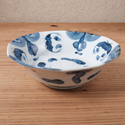 [ 柳川 謙治 ] 染付 蝙蝠（こうもり）文 6寸鉢