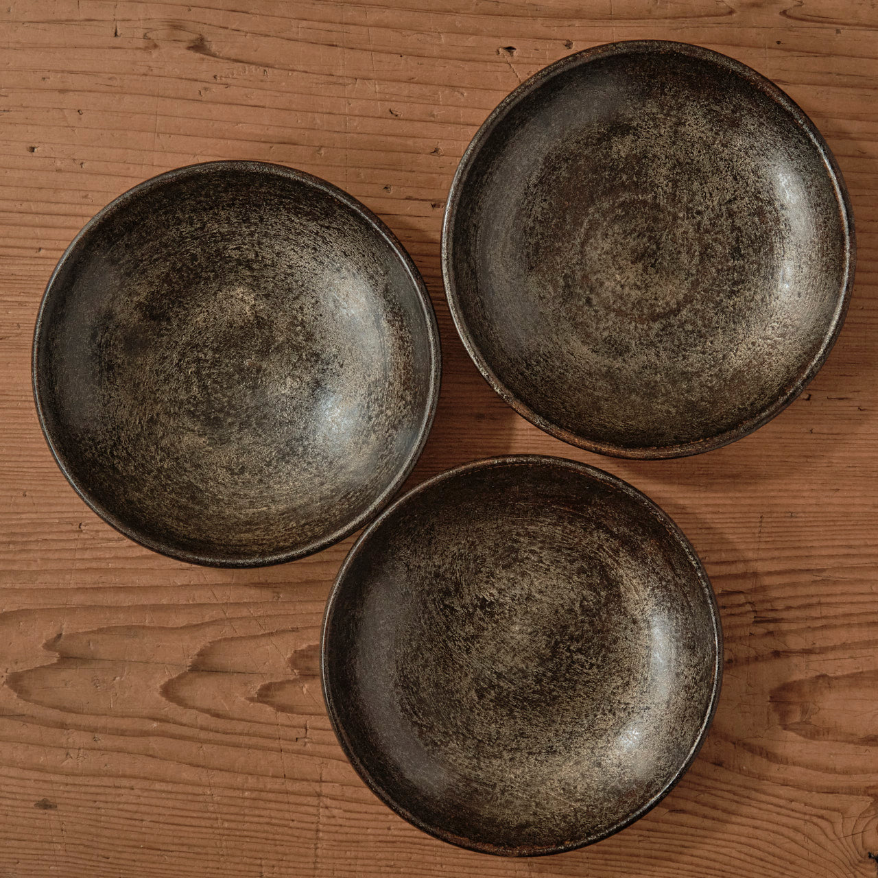[ 出口 結莉 ] 陶胎漆器 五寸・中皿-黒