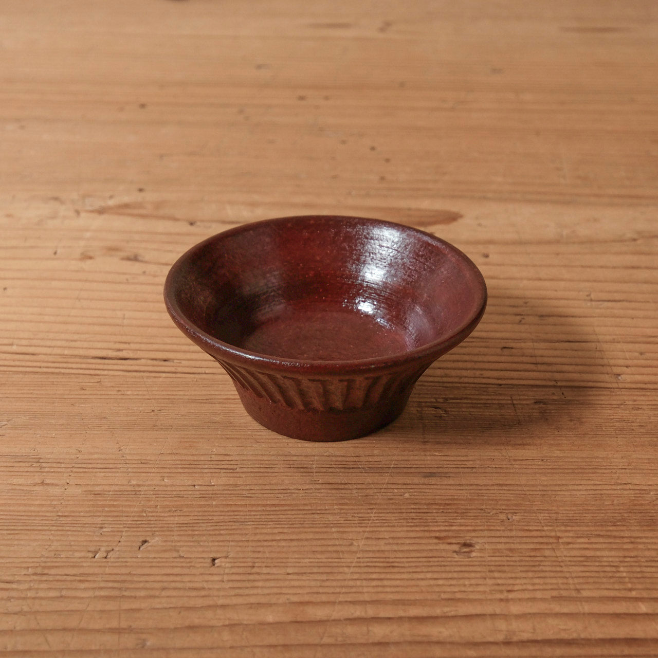 [ 出口 結莉 ] 陶胎漆器 鎬小鉢-朱