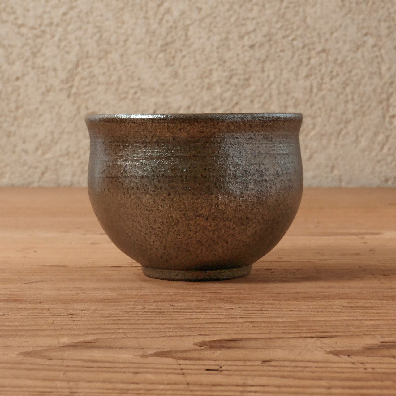 [ 出口 結莉 ] 陶胎漆器 湯呑(中)-いぶし銀02
