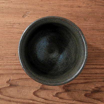 [ 出口 結莉 ] 陶胎漆器 湯呑(中)-いぶし銀03