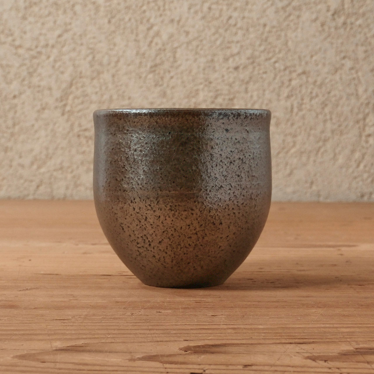 [ 出口 結莉 ] 陶胎漆器 湯呑(中)-いぶし銀04