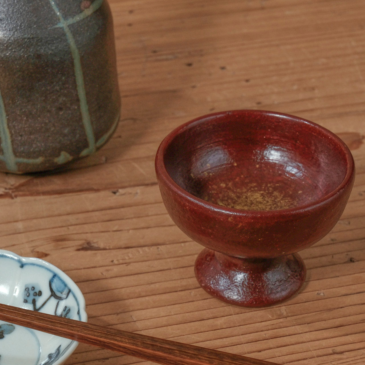 [ 出口 結莉 ] 陶胎漆器 足付き盃-朱