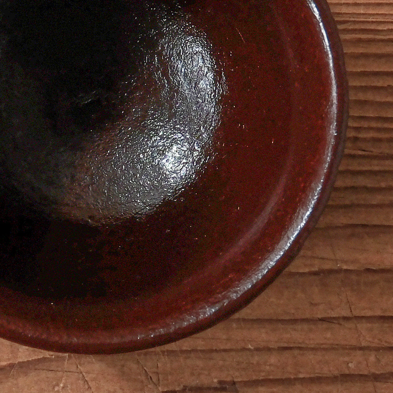 [ 出口 結莉 ] 陶胎漆器 ぐい呑み-朱