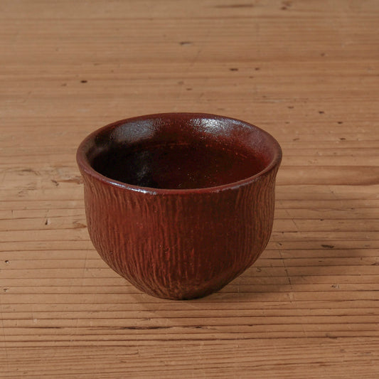 [ 出口 結莉 ] 陶胎漆器 ぐい呑み-朱