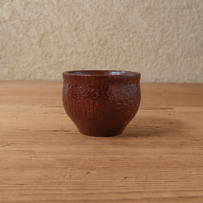 [ 出口 結莉 ] 陶胎漆器 ぐい呑み-朱02