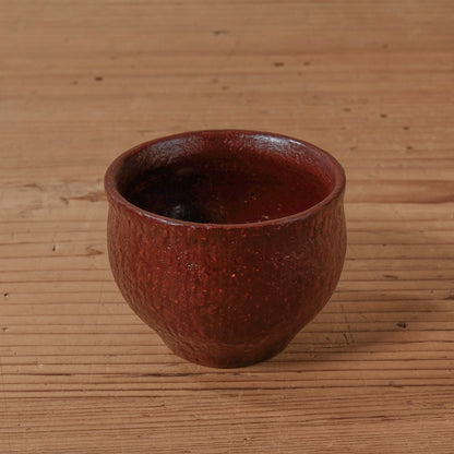 [ 出口 結莉 ] 陶胎漆器 ぐい呑み-朱02