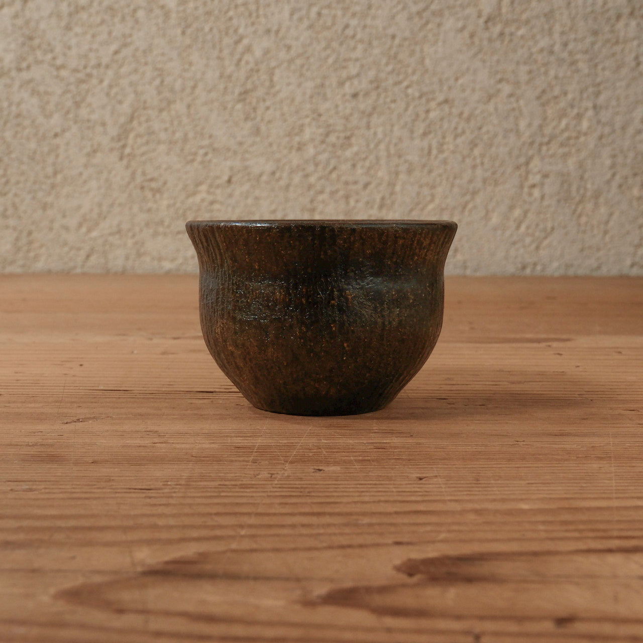 [ 出口 結莉 ] 陶胎漆器 ぐい呑み-黒