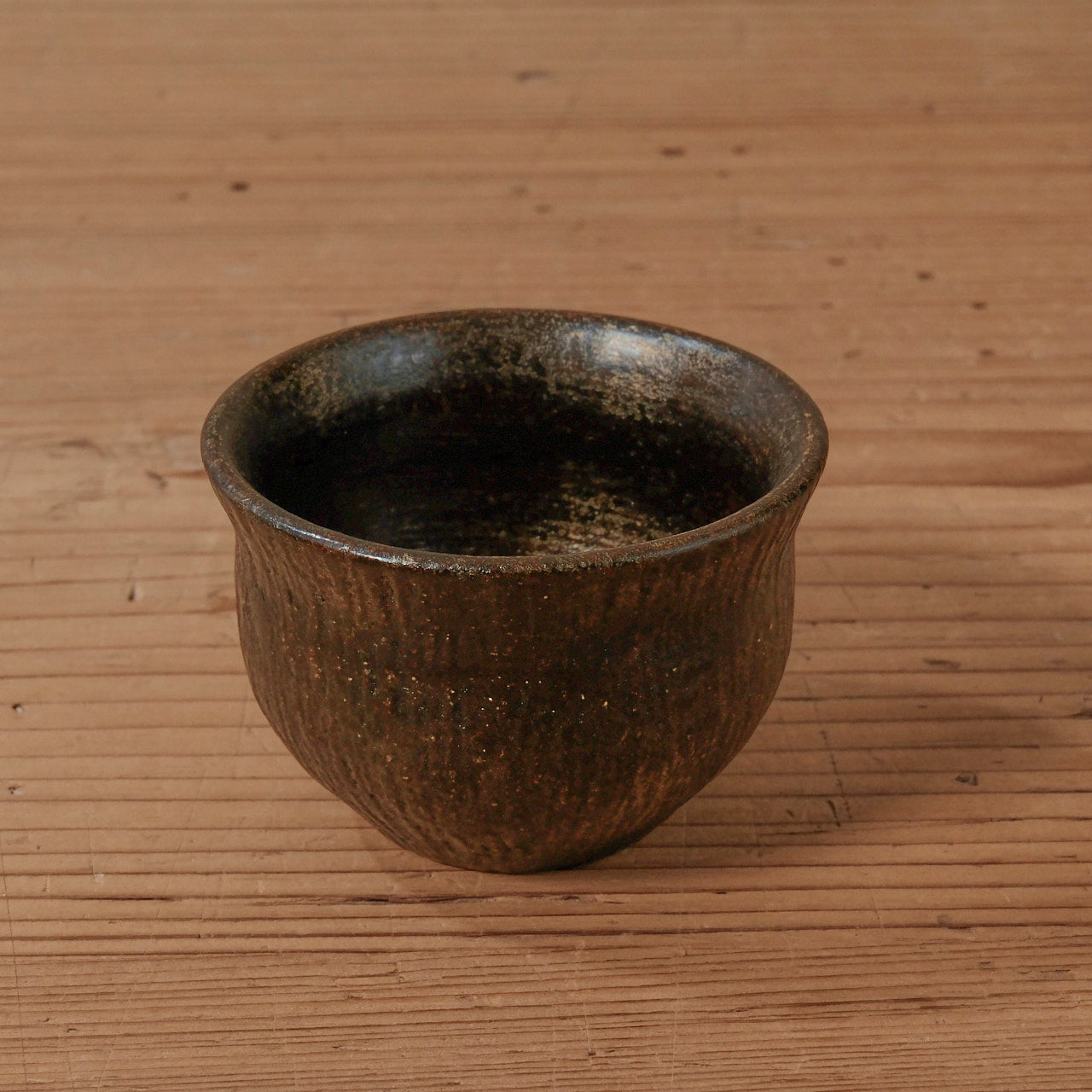 [ 出口 結莉 ] 陶胎漆器 ぐい呑み-黒