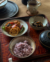 <p>和と洋のあわいに、<br/>静かに佇む器</p>3